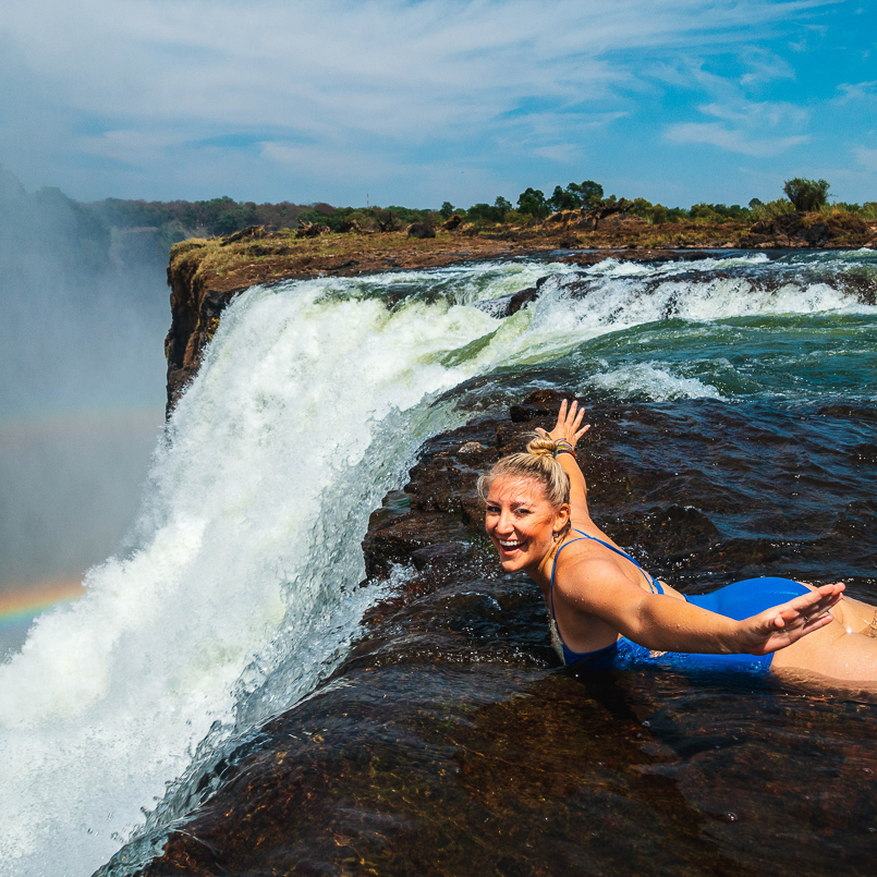 guide, victoria falls, natural wonders, zimbabwe, zambia, livingstone, africa, travel, couple, backpacking, blog, blogger, humble and free, zambezi, devil's pool